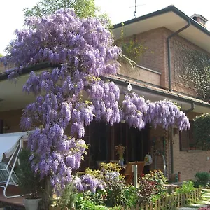 https://bb-les-fleurettes.it-lombardy.com